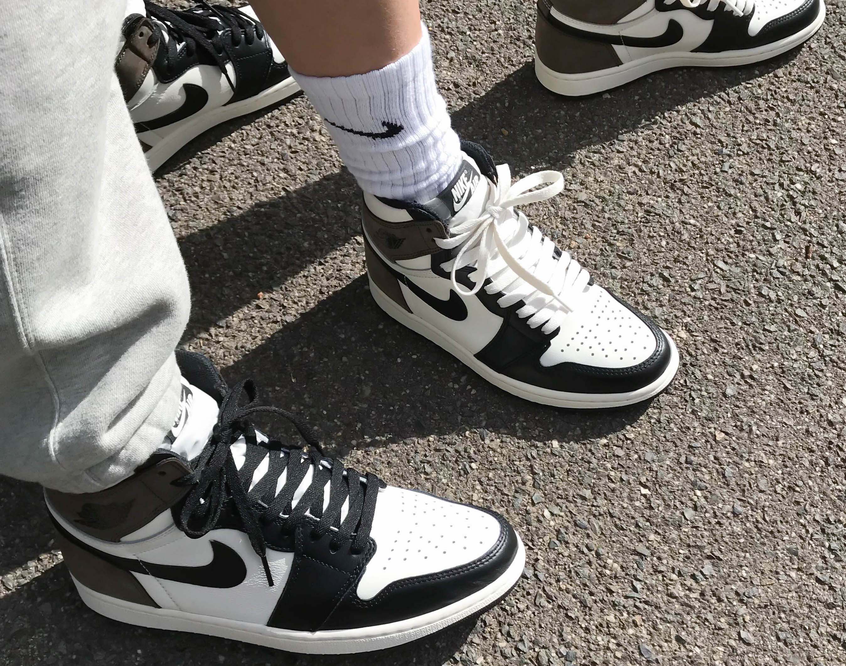 AIR JORDAN 1 RETRO HIGH OG DARK MOCHA