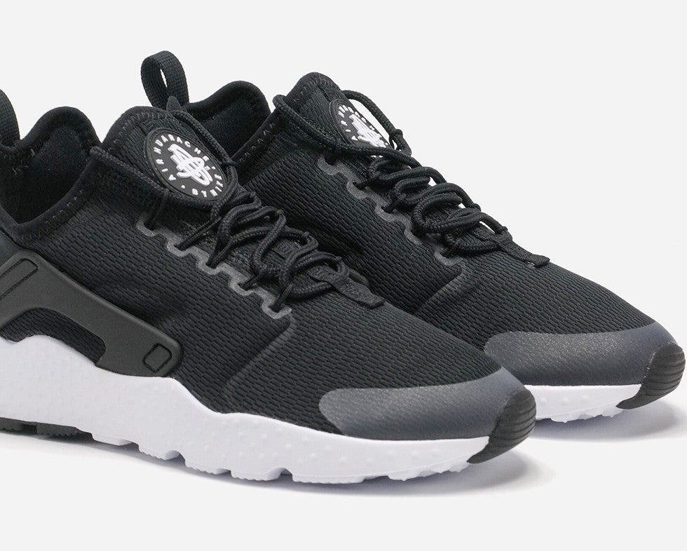 Oude man Handvest Melodieus Women's Nike Air Huarache Ultra Black/White Review | STYLE – Finesse