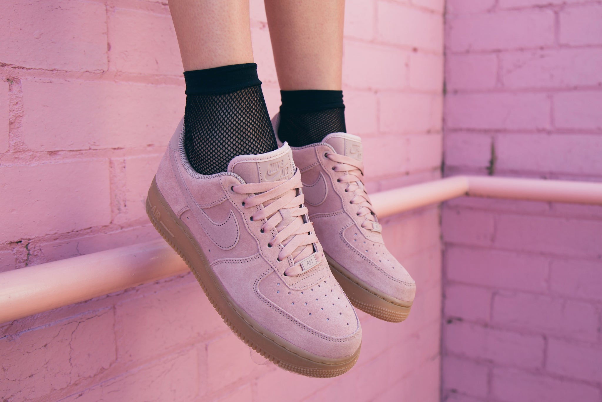 SNEAKER RELEASES | Nike Air Force 1 '07 SE Particle Pink | October 13