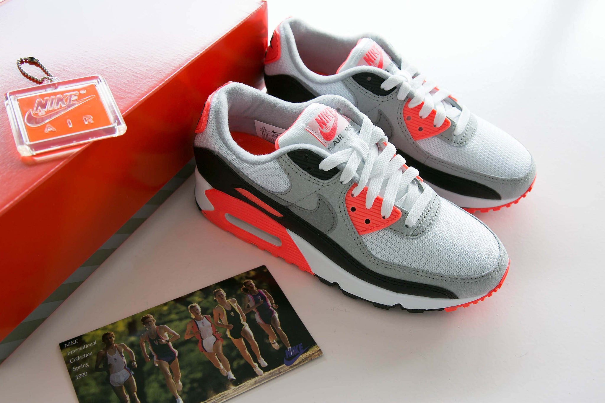 SNEAKER RELEASES | Nike Air Max III "Infrared" | October 22