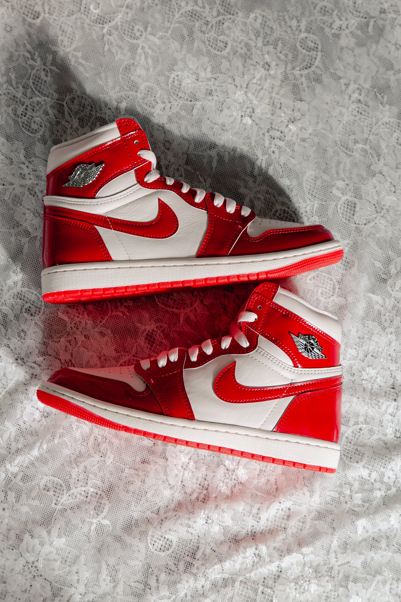 Air Jordan 1 Retro High OG "Nails And Grails" Uni Red FD2596-601