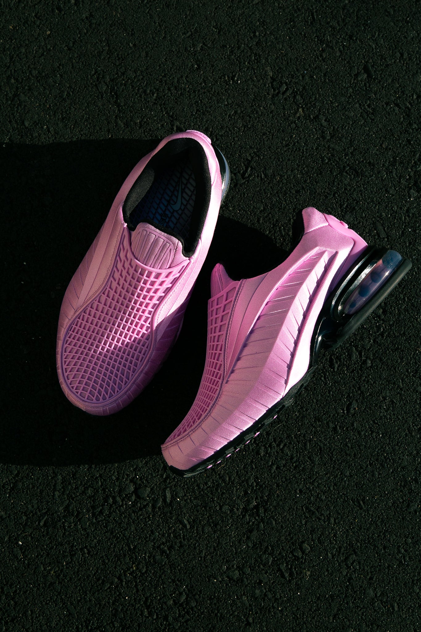 Nike Air Max Dolce "Light Magenta" Black IB4527-500