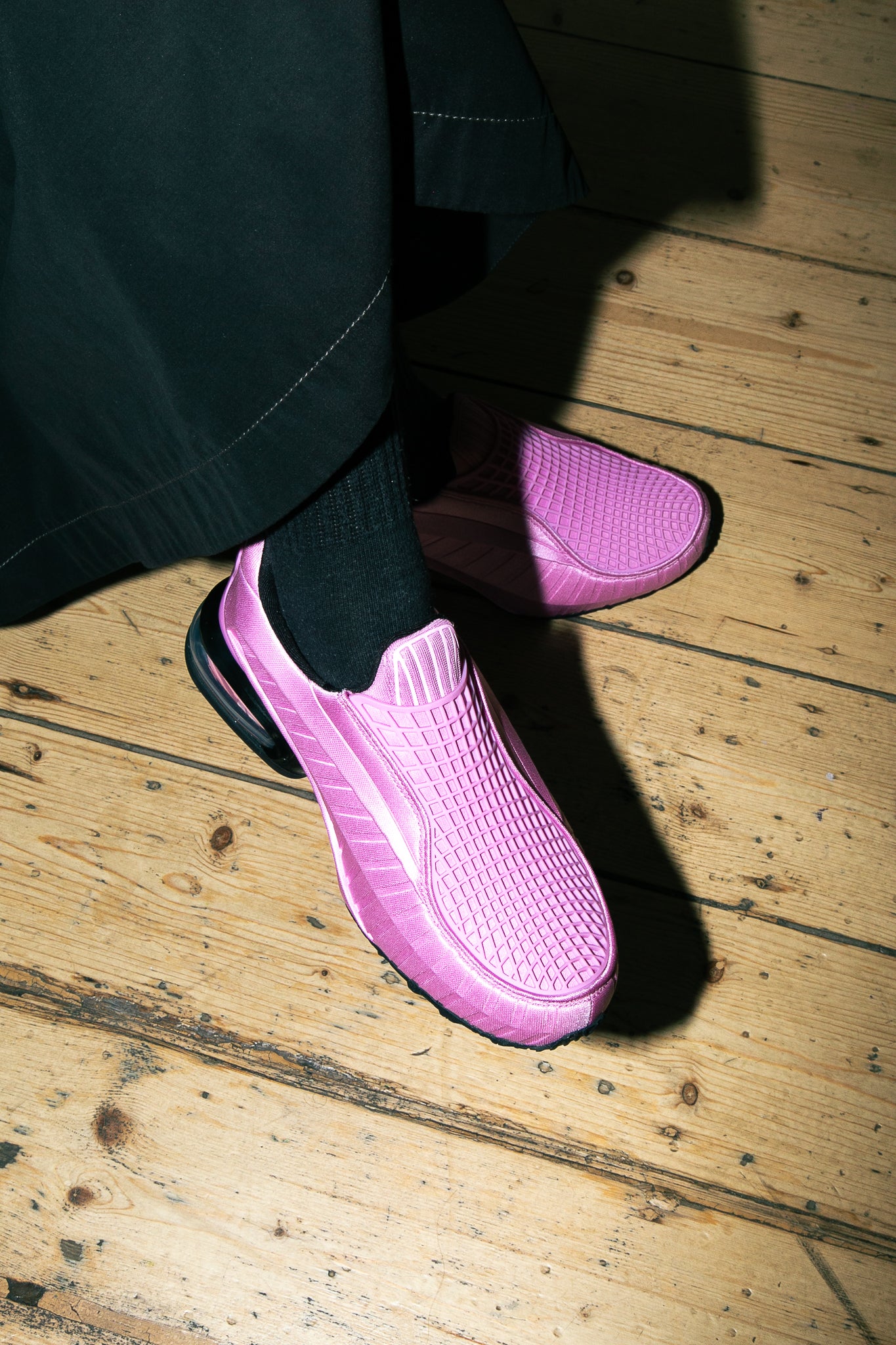 Nike Air Max Dolce "Light Magenta" Black IB4527-500