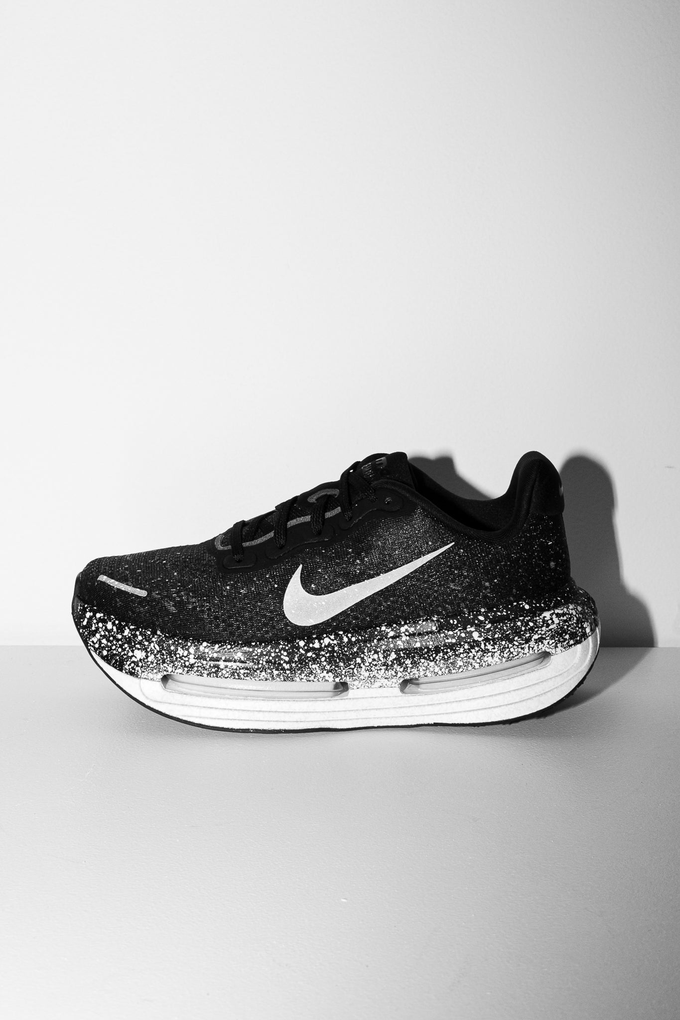 Nike Vomero Premium Black/Metallic Silver/White IU2827-001