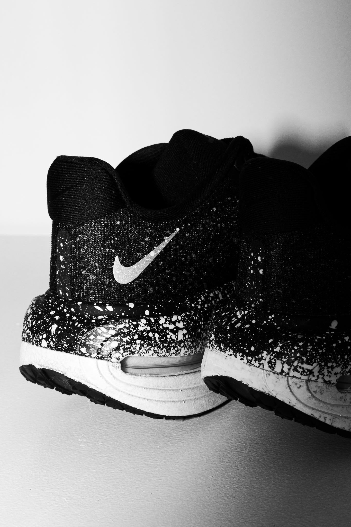 Nike Vomero Premium Black/Metallic Silver/White IU2827-001