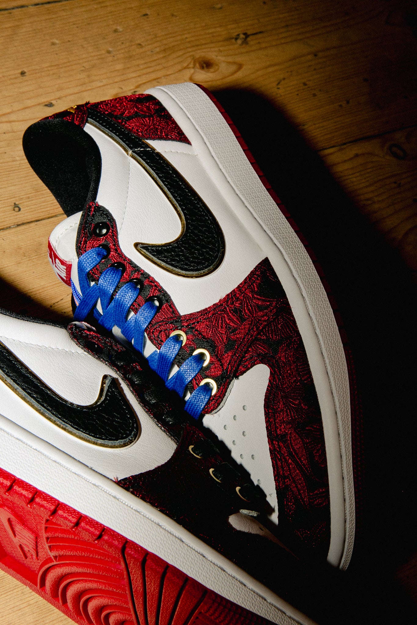 Air Jordan 1 Retro Low OG "Last Dance At The Garden" IR0088-001