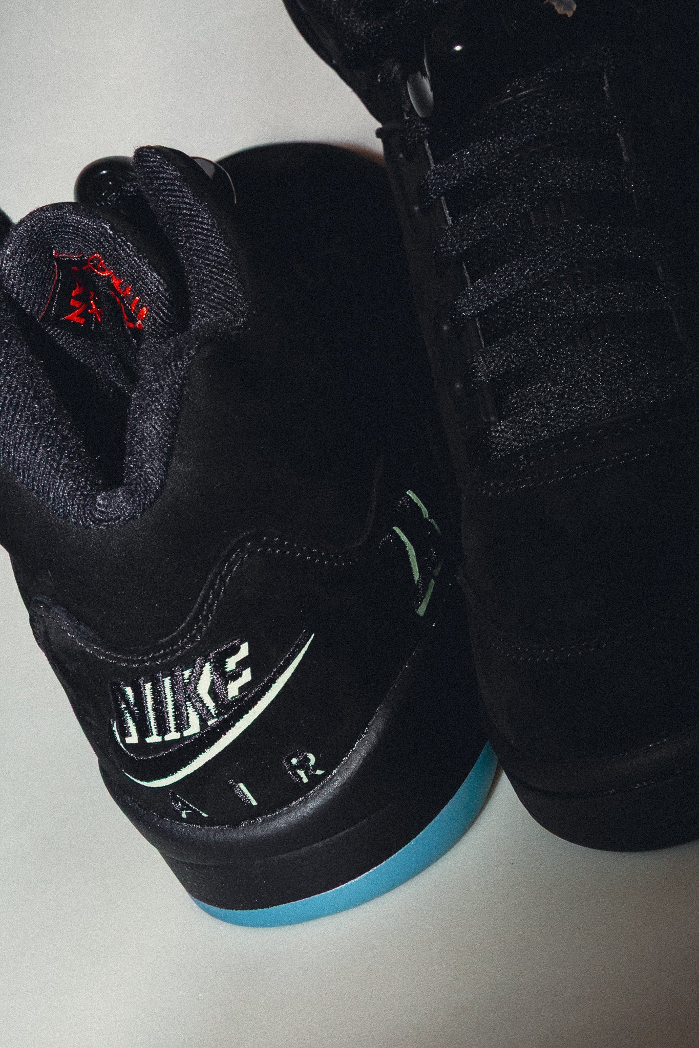 Air Jordan 5 Retro "Halloween" HQ7978-001