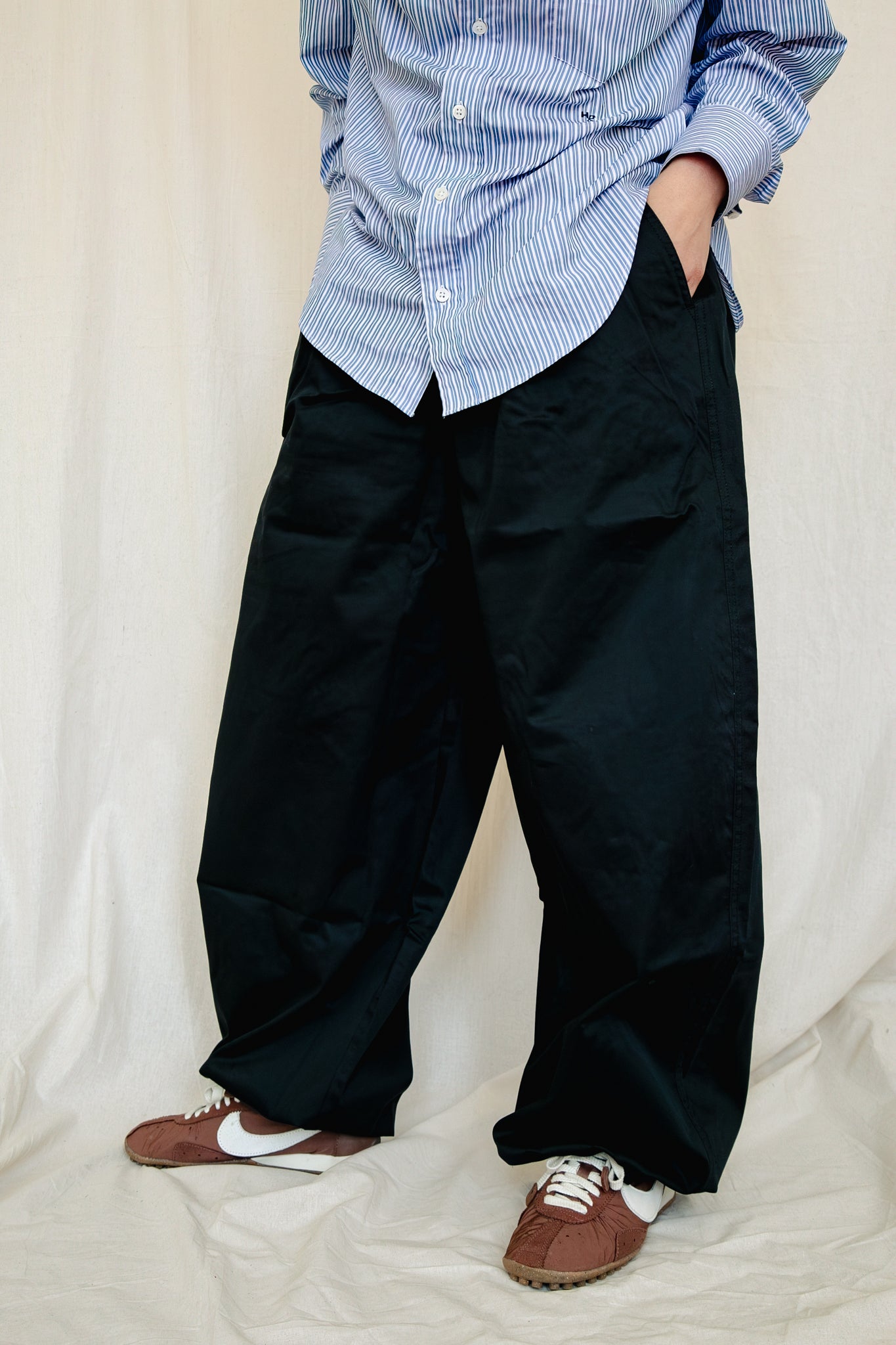 Nike Oversized Low Rise Utility Pants Black IM8409-010