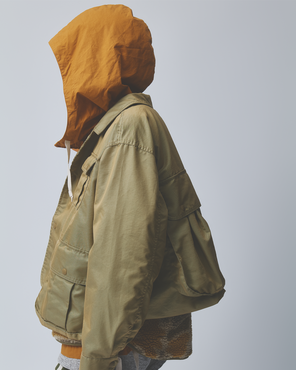 Beams Boy Chambray Gaberdine Fishing Jacket Beige 1318-0412-120-2088
Beams Boy Side Button Anorak Blouse Mustard 1318-0411-452-5718