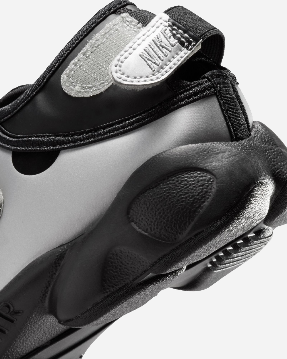 Nike Air Rift Dot Black/Metallic Silver IR1226-001