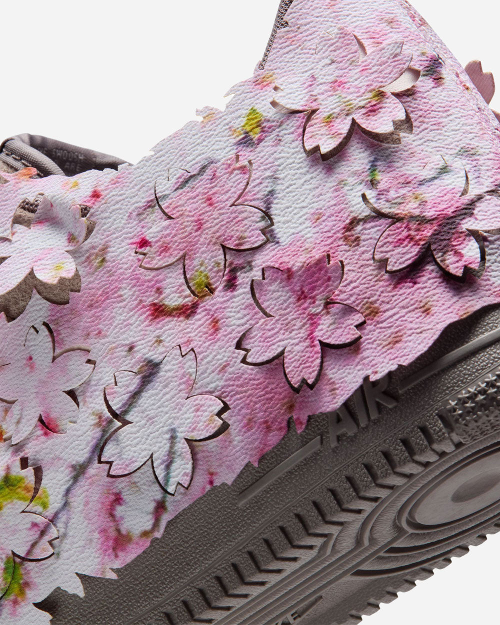 Nike Air Force 1 '07 Premium Malt/Light Soft Pink IQ3472-298