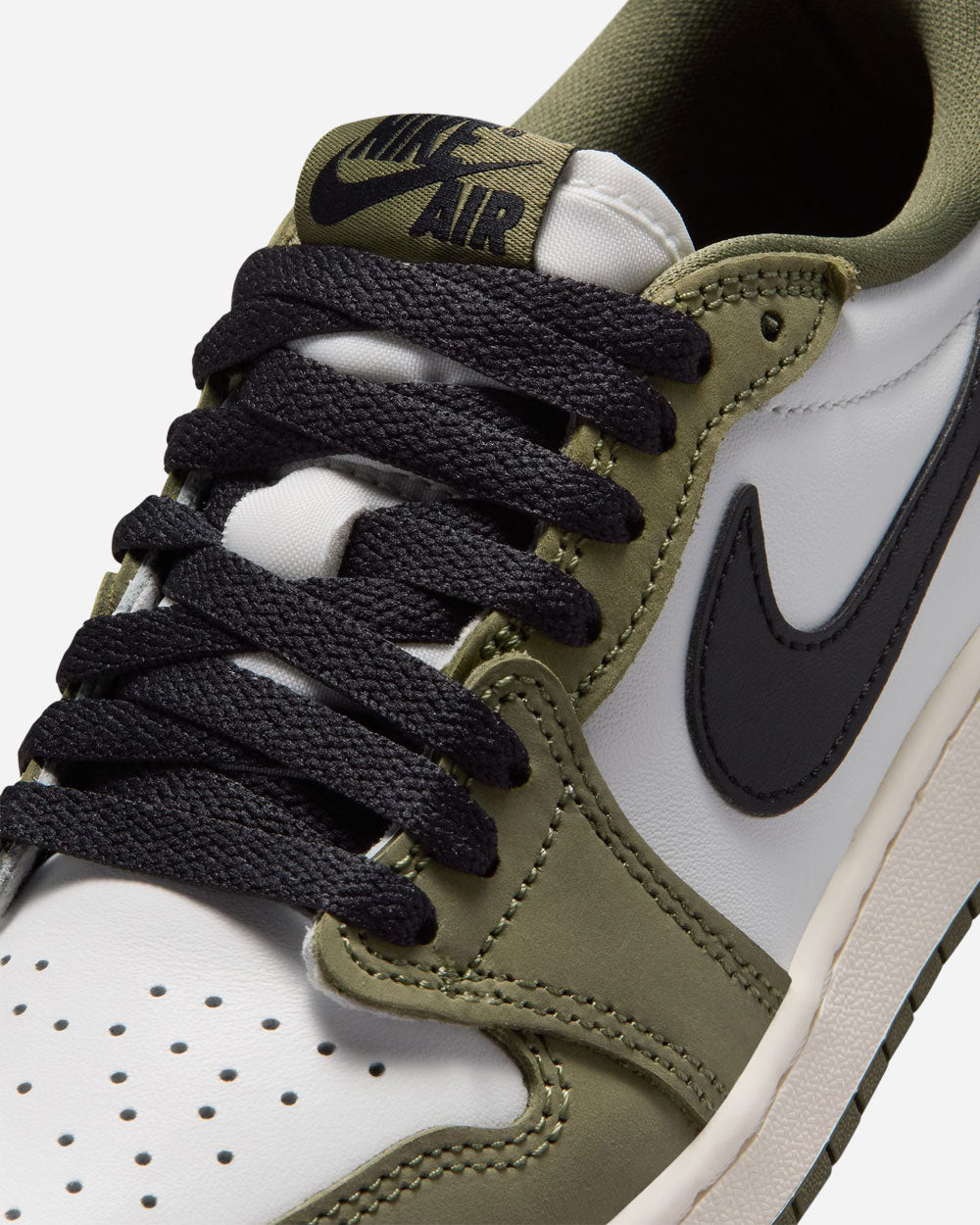 Air Jordan 1 Retro Low  Medium Olive/Black GS HQ6999-200