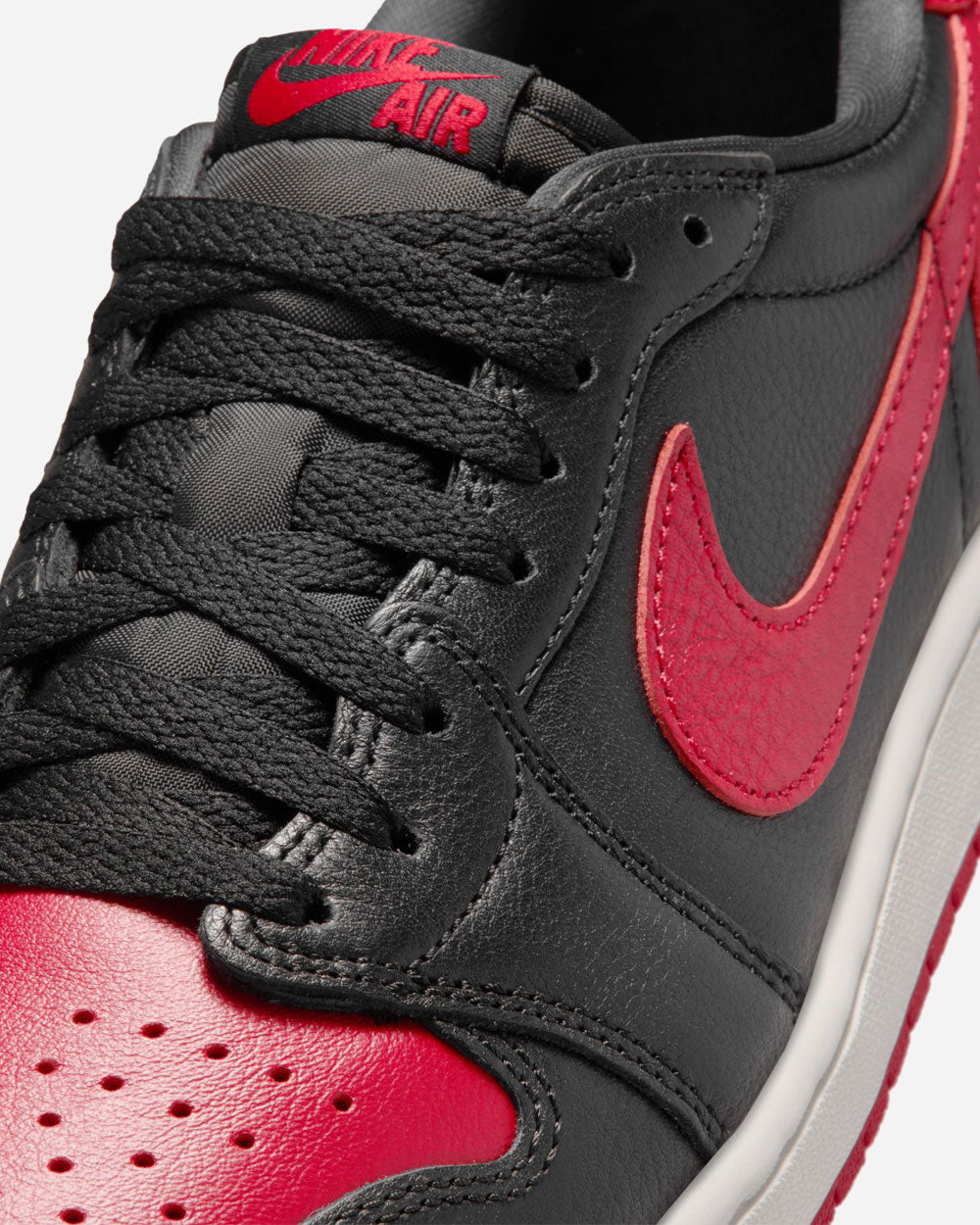 Air Jordan 1 Retro Low OG "Banned Black" IW6276-001