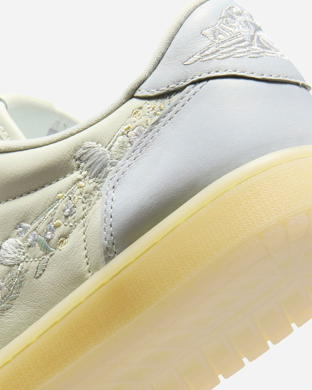 Air Jordan 1 Retro Low OG "Floral Swoosh" Sail/Off White/Coconut Milk IF4391-100