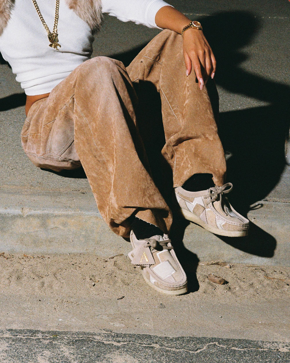 Aleali May x Clarks Originals Wallabee Beige Combi 26185905