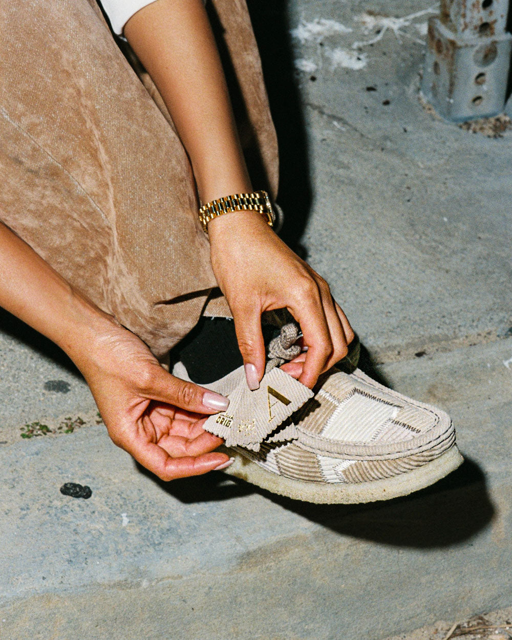 Aleali May x Clarks Originals Wallabee Beige Combi 26185905