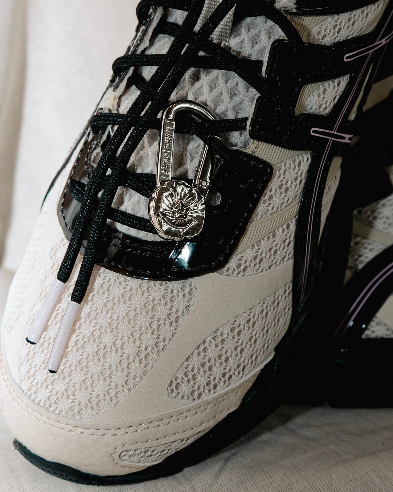 FINESSE x ASICS GEL-CUMULUS 16 Desert Rose 1203B003.200