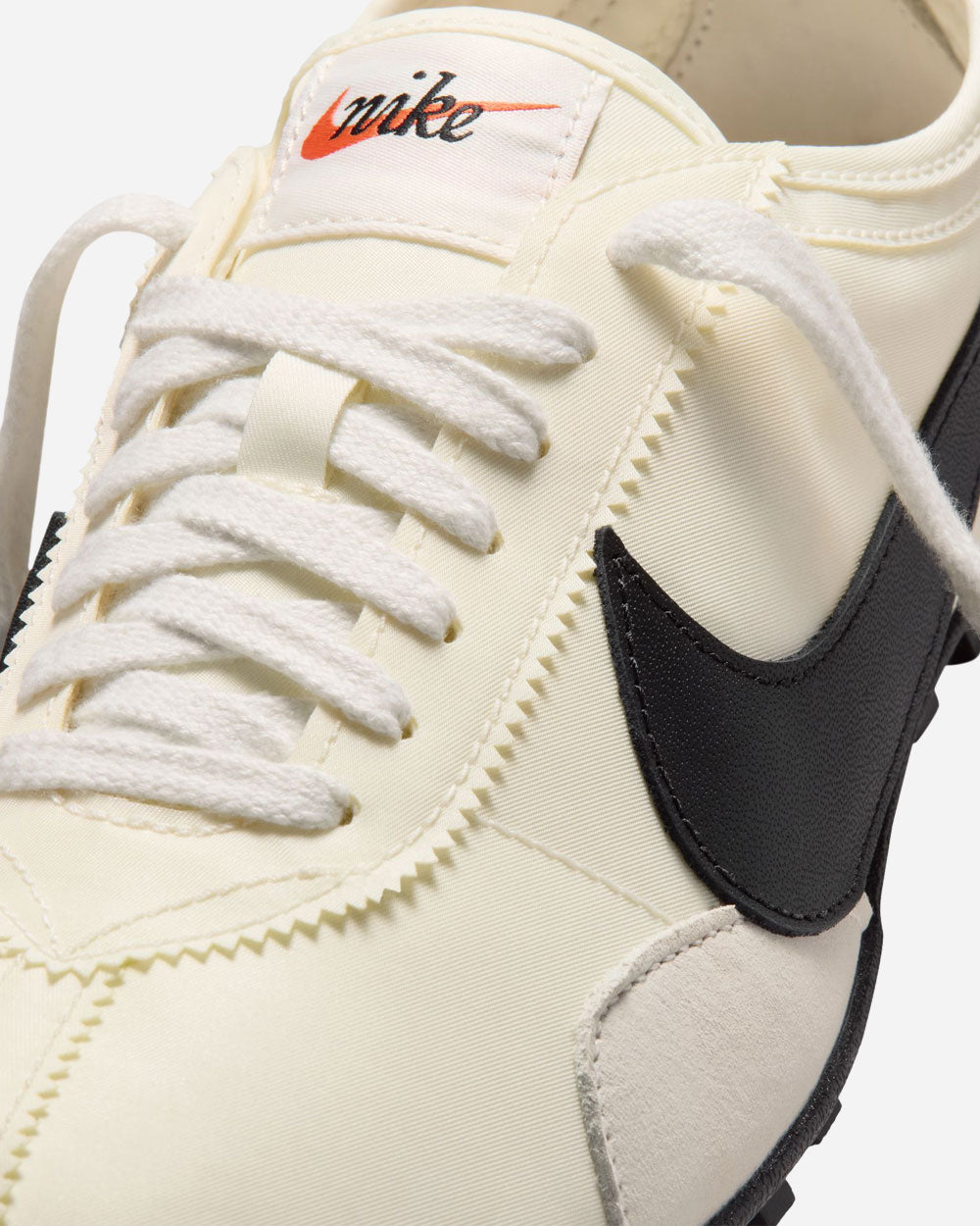 Nike Moon Shoe OG SP Soft Pearl/Black II0407-001
