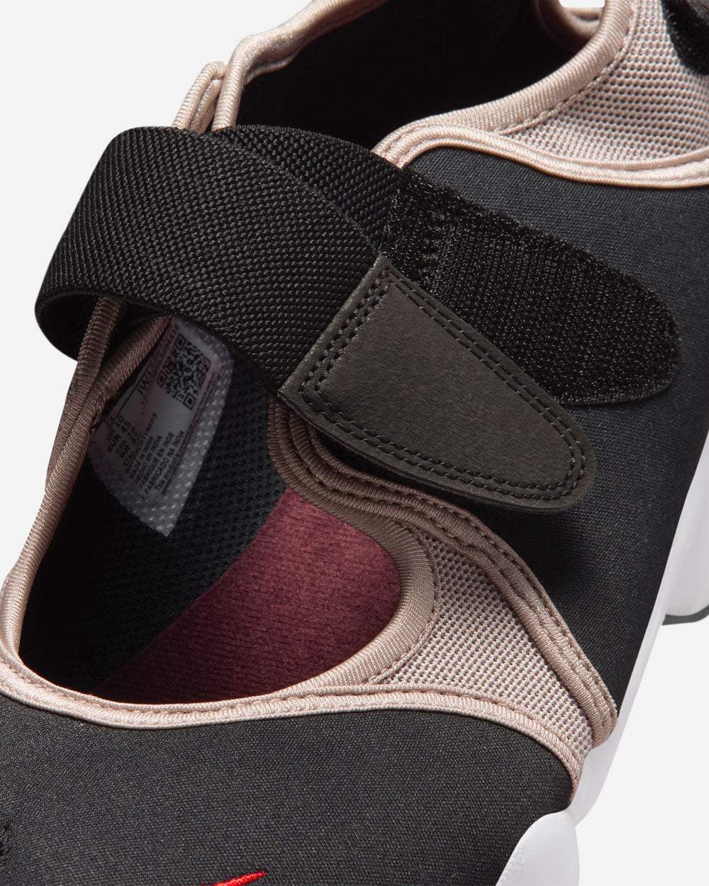 Nike Air Rift Black/Picante Red/College Grey IW1244-010