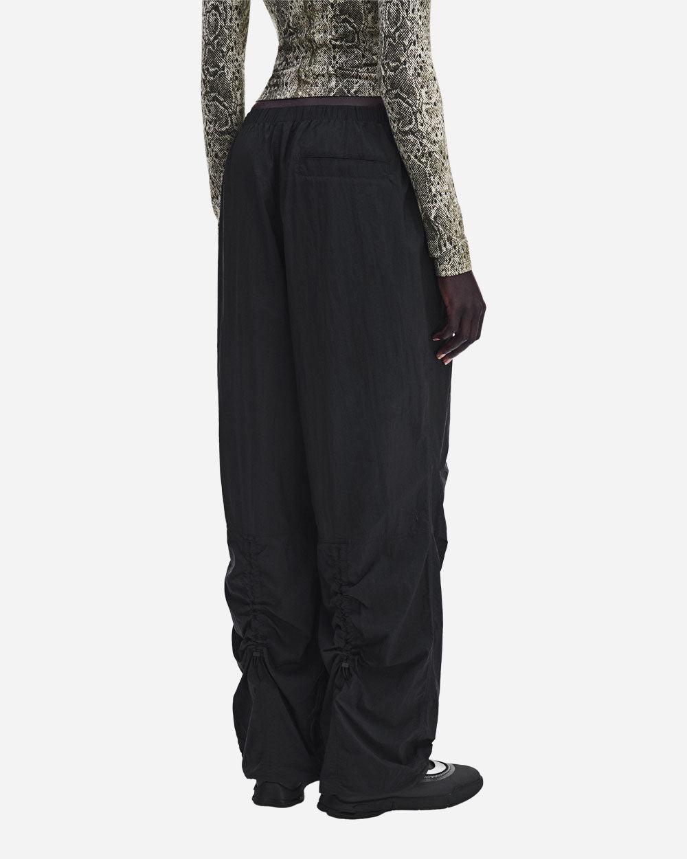 Zendaya x On Ruched Lightweight Pants Black 1WG32120553