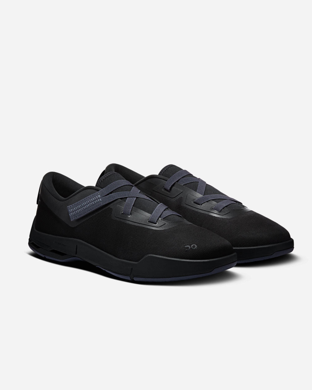 Zendaya x On Cloudnova Moon 1 Black/Ink 3WG10745460