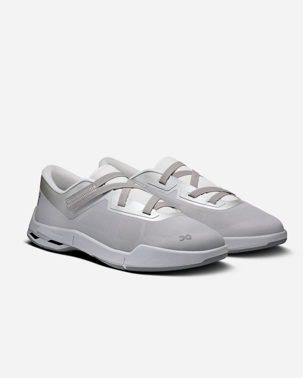 Zendaya x On Cloudnova Moon 1 Wolf/Alloy 3WG10743290