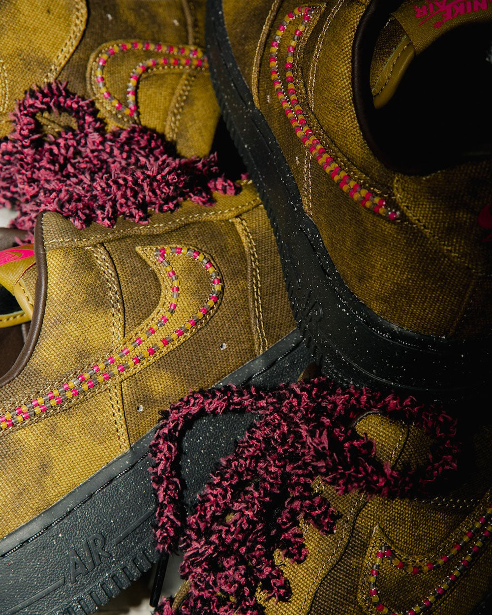 Nike Air Force 1 "Bouclé" Desert Moss/Fierce Pink IO4474-300