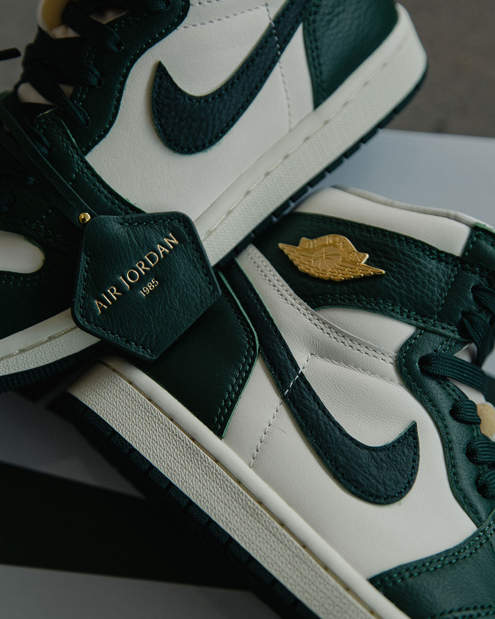 Air Jordan 1 Retro High OG "Fir" Pale Ivory/Pro Green FD2596-101