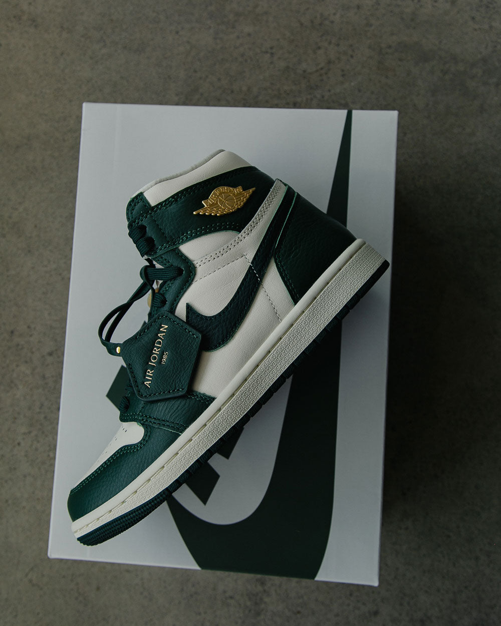 Air Jordan 1 Retro High OG "Fir" Pale Ivory/Pro Green FD2596-101