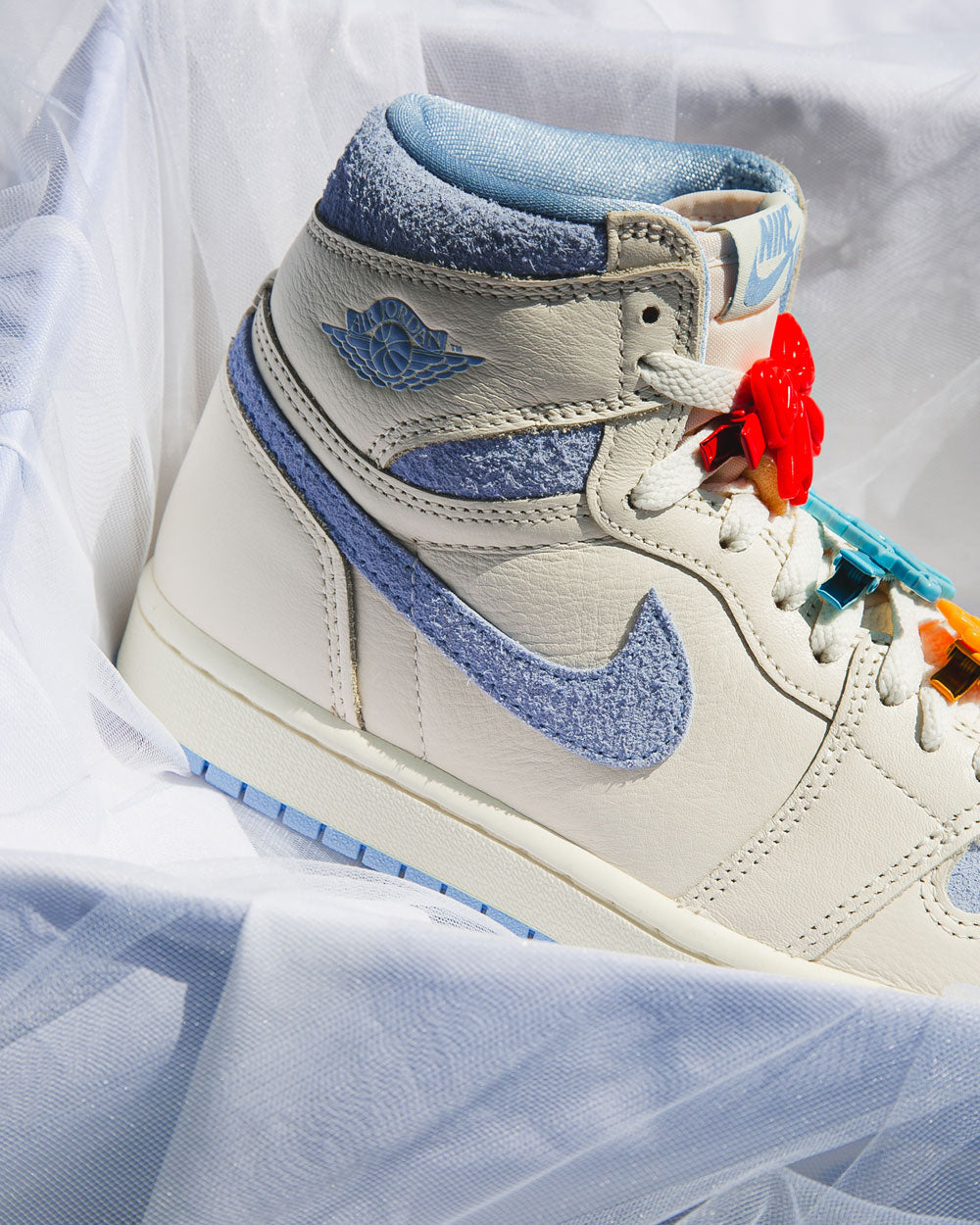 Air Jordan 1 Retro High OG "Psychic Blue" Pale Ivory FD2596-102