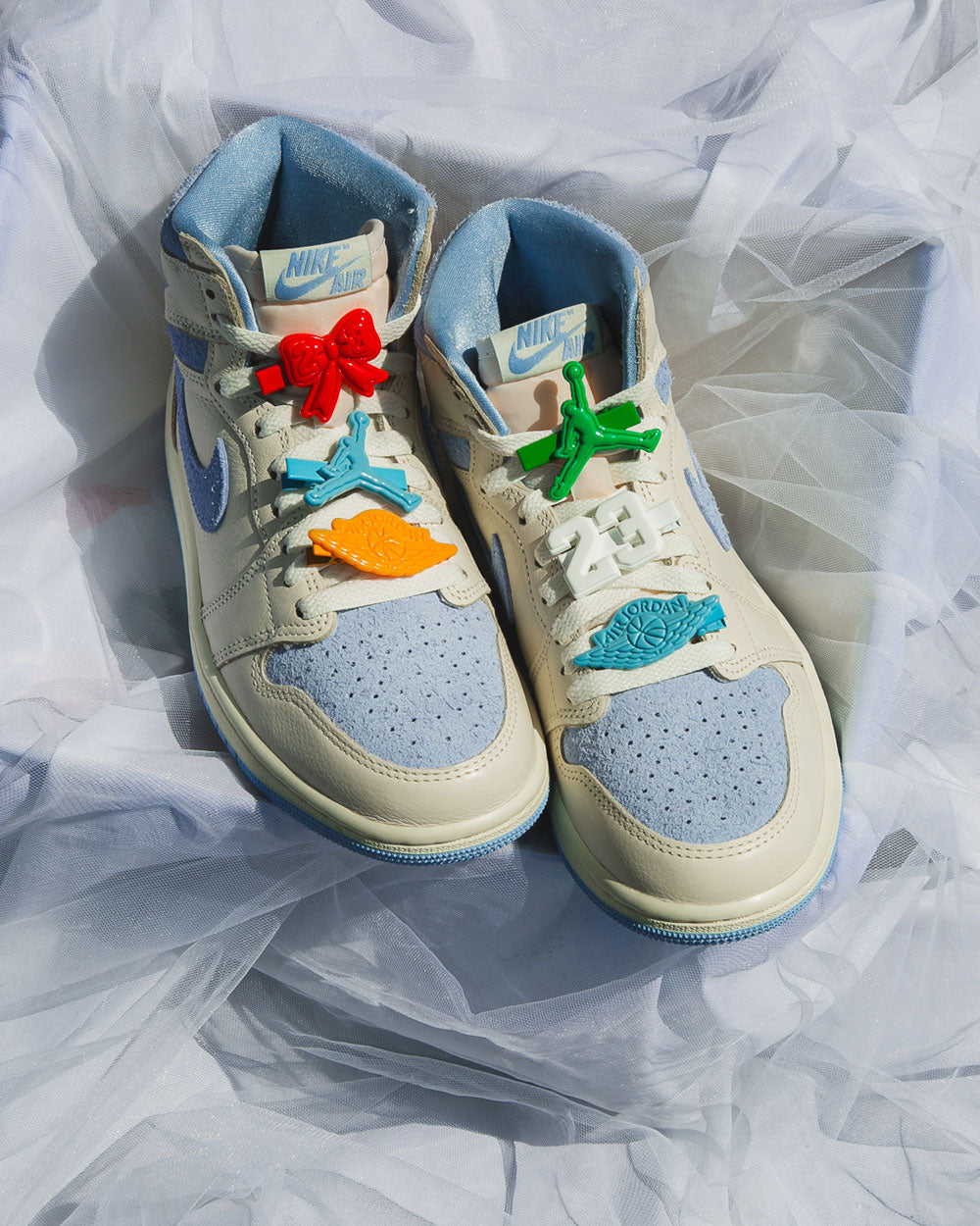 Air Jordan 1 Retro High OG "Psychic Blue" Pale Ivory FD2596-102