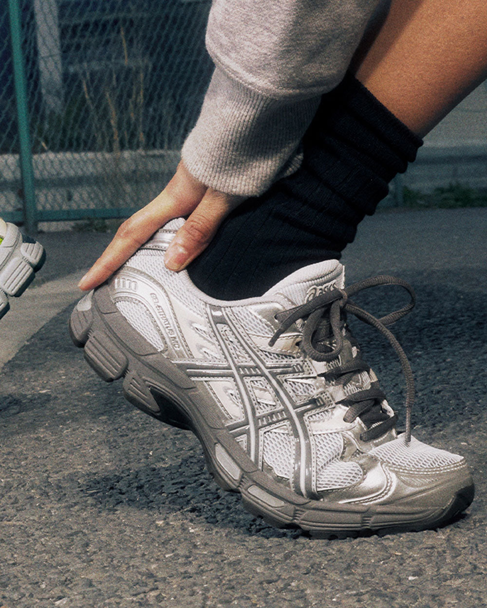 ASICS GEL-Stratus MC Concrete/Carbon 1203B219.020