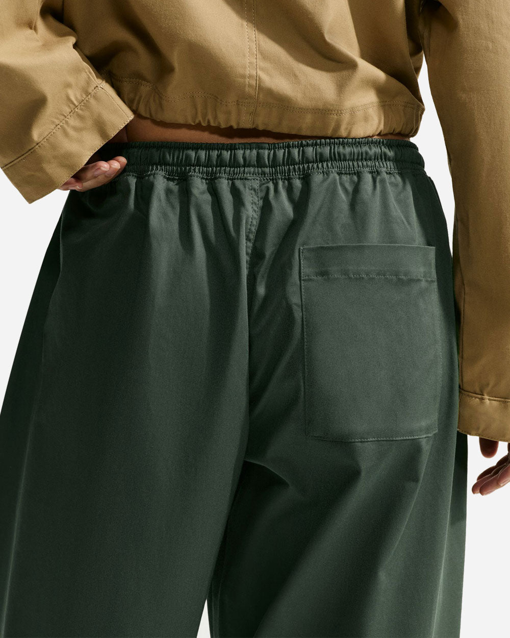 Nike Oversized Low Rise Utility Pants Camo Green IM8409-303
