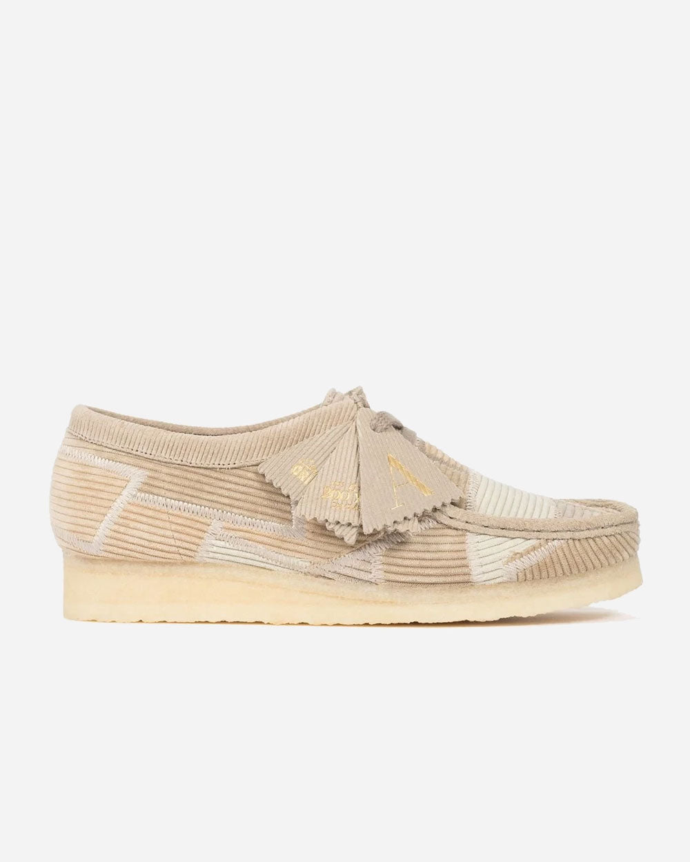 Aleali May x Clarks Originals Wallabee Beige Combi 26185905