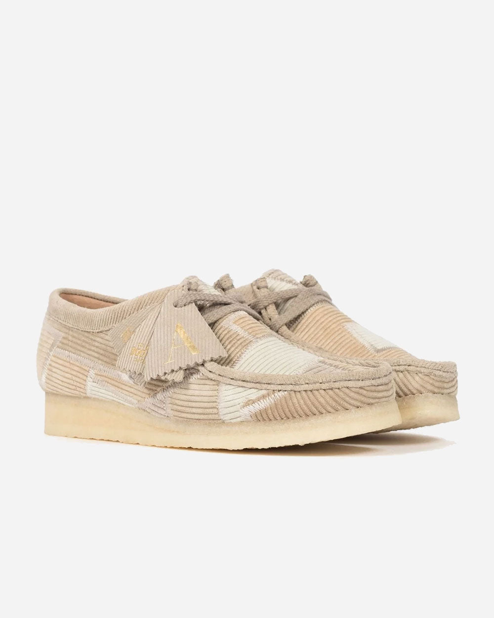Aleali May x Clarks Originals Wallabee Beige Combi 26185905
