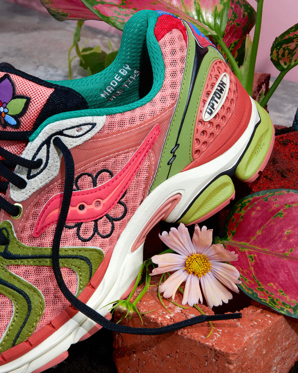 Jae Tips x Saucony  ProGrid Triumph Pink/Green S70966-2