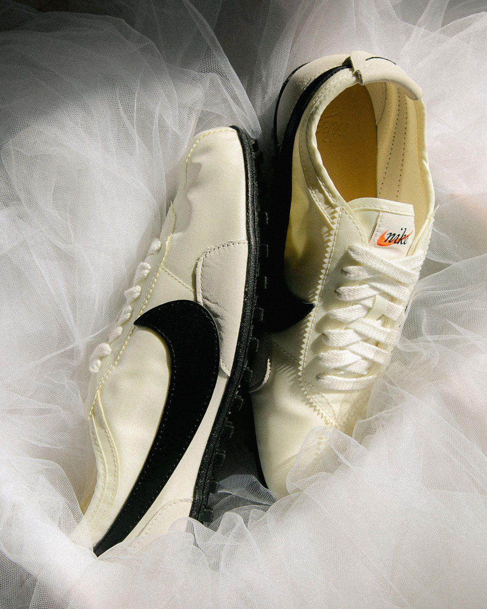
Nike Moon Shoe OG SP Soft Pearl/Black II0407-001