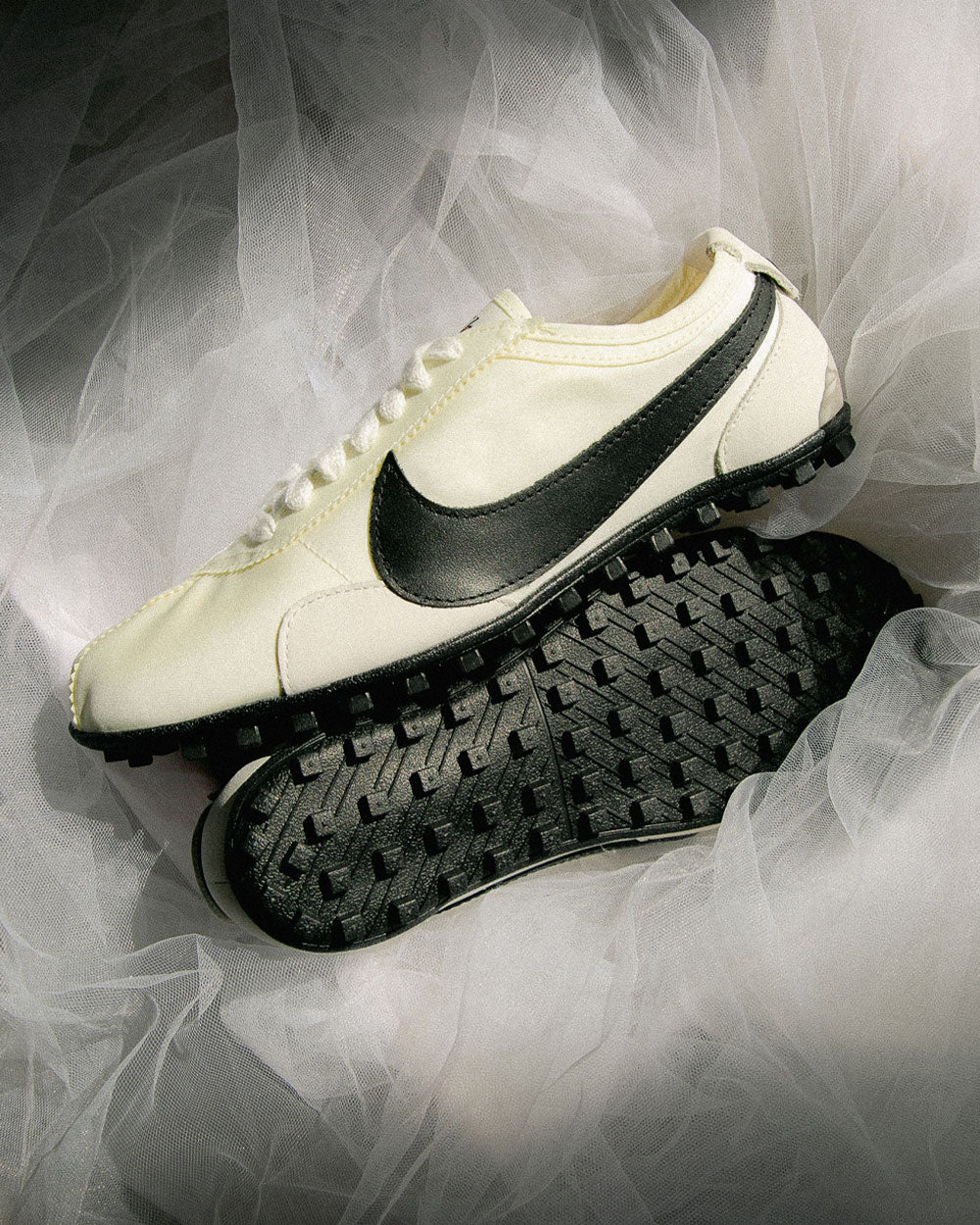 
Nike Moon Shoe OG SP Soft Pearl/Black II0407-001