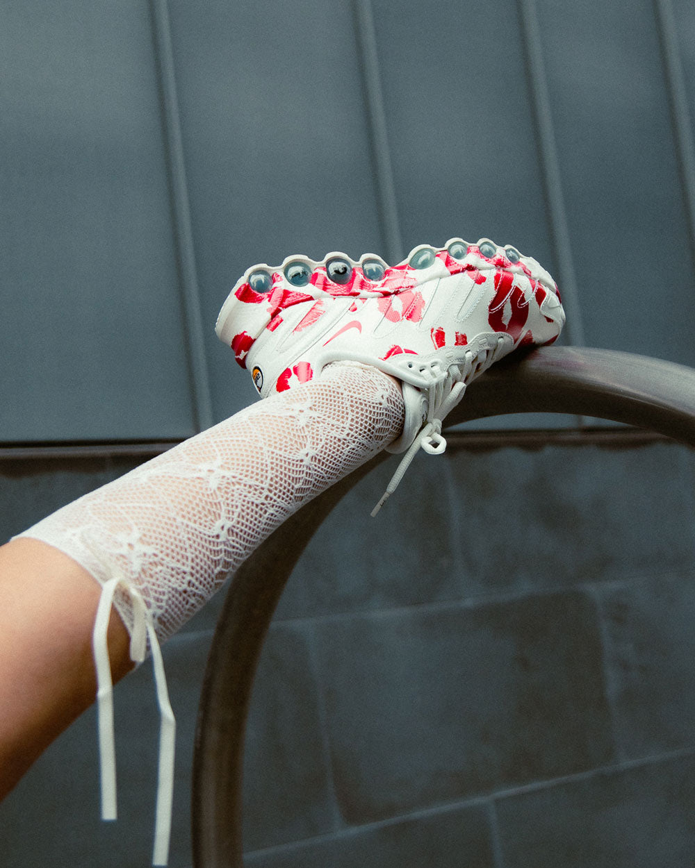 Vaquera x Nike DN8 Sail/Prime Red/Black IM4029-100