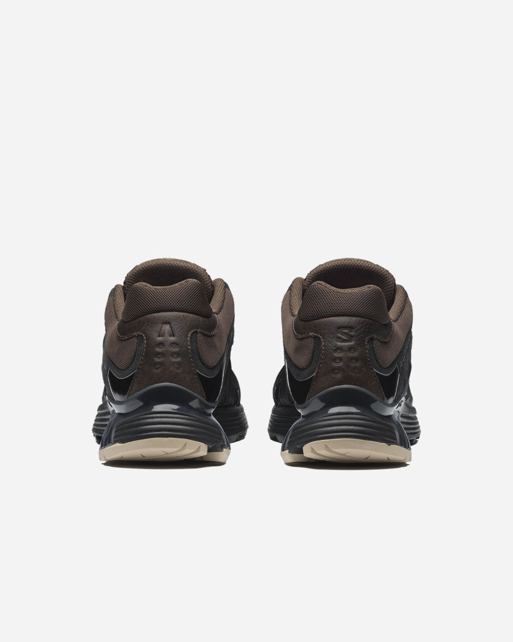 Aries x Salomon XT-Whisper Black/Earth L49129700