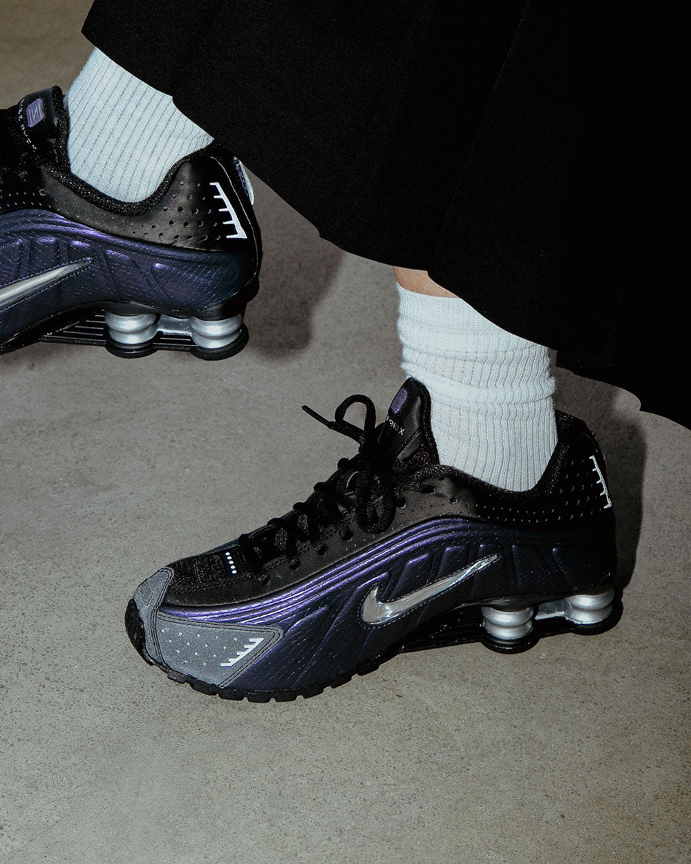 Nike Shox R4 Jewel "Purple Dynasty" Black/Metallic Silver IO4546-002