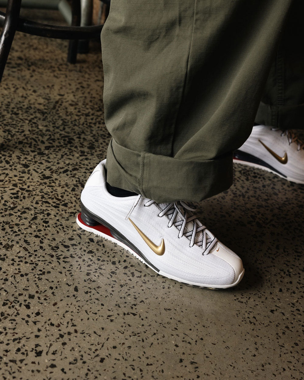 Nike Shox Z White/Metallic Gold/University Red HQ7540-100