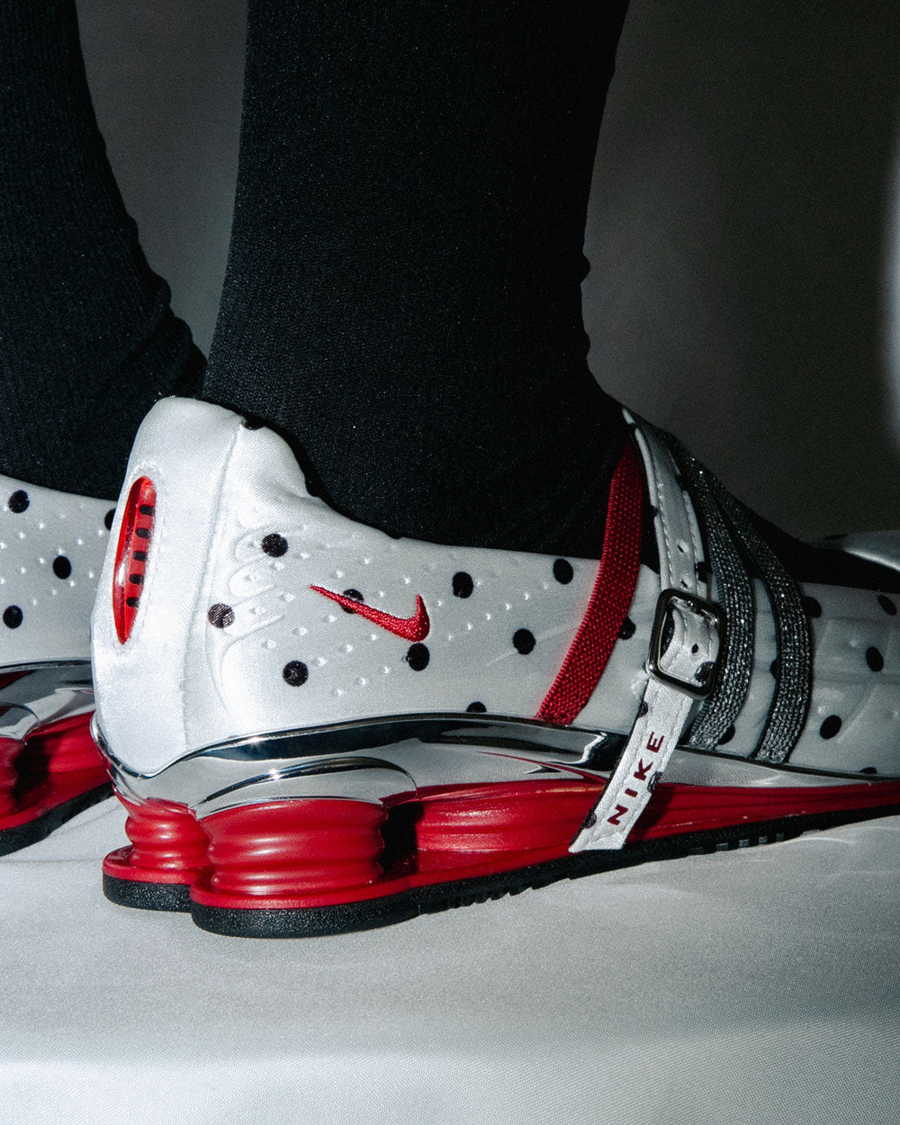 Nike Shox Calistra SP NAKED CHP White/University Red/Black IW2346-160